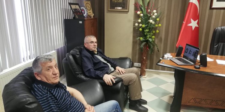 Tarım ve Orman Bakanı Bekir Pakdemirli ve Türkiye Odalar ve Borsalar Birliğine (TOBB) Başkanı Rifat Hisarcıklıoğlu, 365 oda/borsa başkanı ile video konferans yöntemiyle bir araya geldi.​