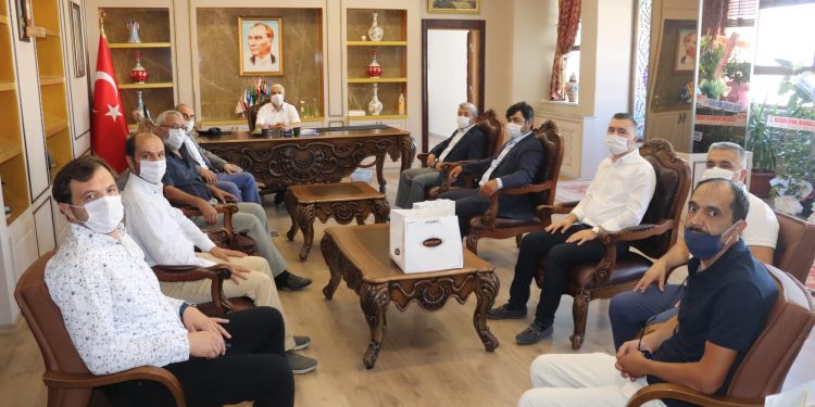 TAVŞANLI TSO YÖNETİMİNDEN TAVŞANLI KAYMAKAMI ERDOĞAN KANYILMAZ’A HAYIRLI OLSUN ZİYARETİ