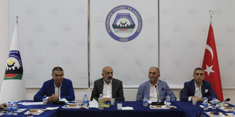 MECLİS BAŞKANIMIZ İLHAMİ AYDIN DİYARBAKIR TSO BAŞKANI MEHMET KAYA’YA ZİYARET GERÇEKLEŞTİRDİ.