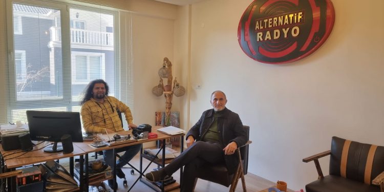 Meclis Başkanımız İlhami Aydın Meslek Komite Üyemize ziyarette bulundu.