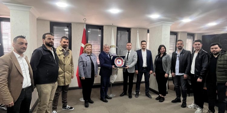 Kütahya Genç Girişimciler İcra Kurulu Yönetim Kurulu Başkanımız Davut EFE’ye Ziyaret Gerçekleştirdi.