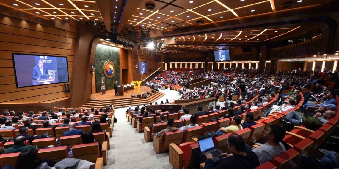 Kütahya ve Tavşanlı Ticaret ve Sanayi Odaları Ankara E-İhracat Zirvesi’nde