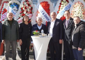 Odamız Meclis Üyesi Özlem Yenilmez’in Kütahya’da açmış olduğu AliOnbaşı Süt Ürünleri Limited Şirketi yeni mağazasının açılış törenine Odamız heyeti katılım sağladı.